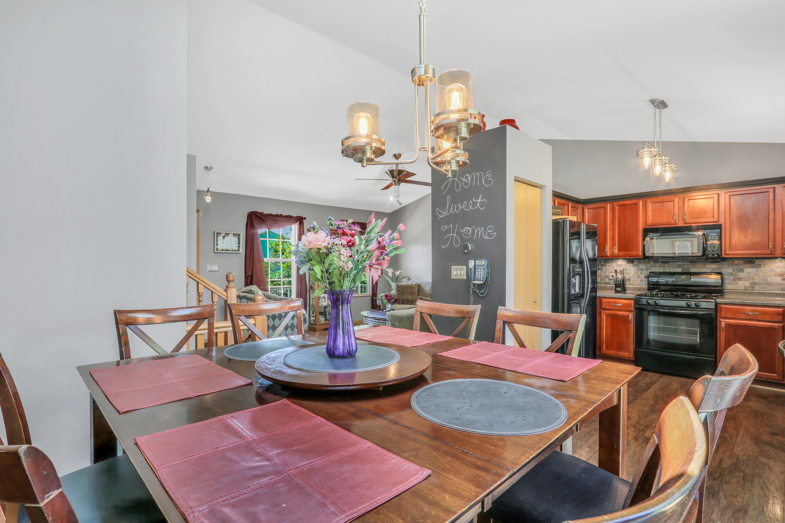 1111 Pheasant Run Zion, IL 60099 - Photo 10 of 38