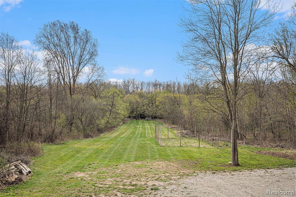 2004 East Deckerville Road Caro, MI 48723 - Photo 35 of 35 Gallery Image 35