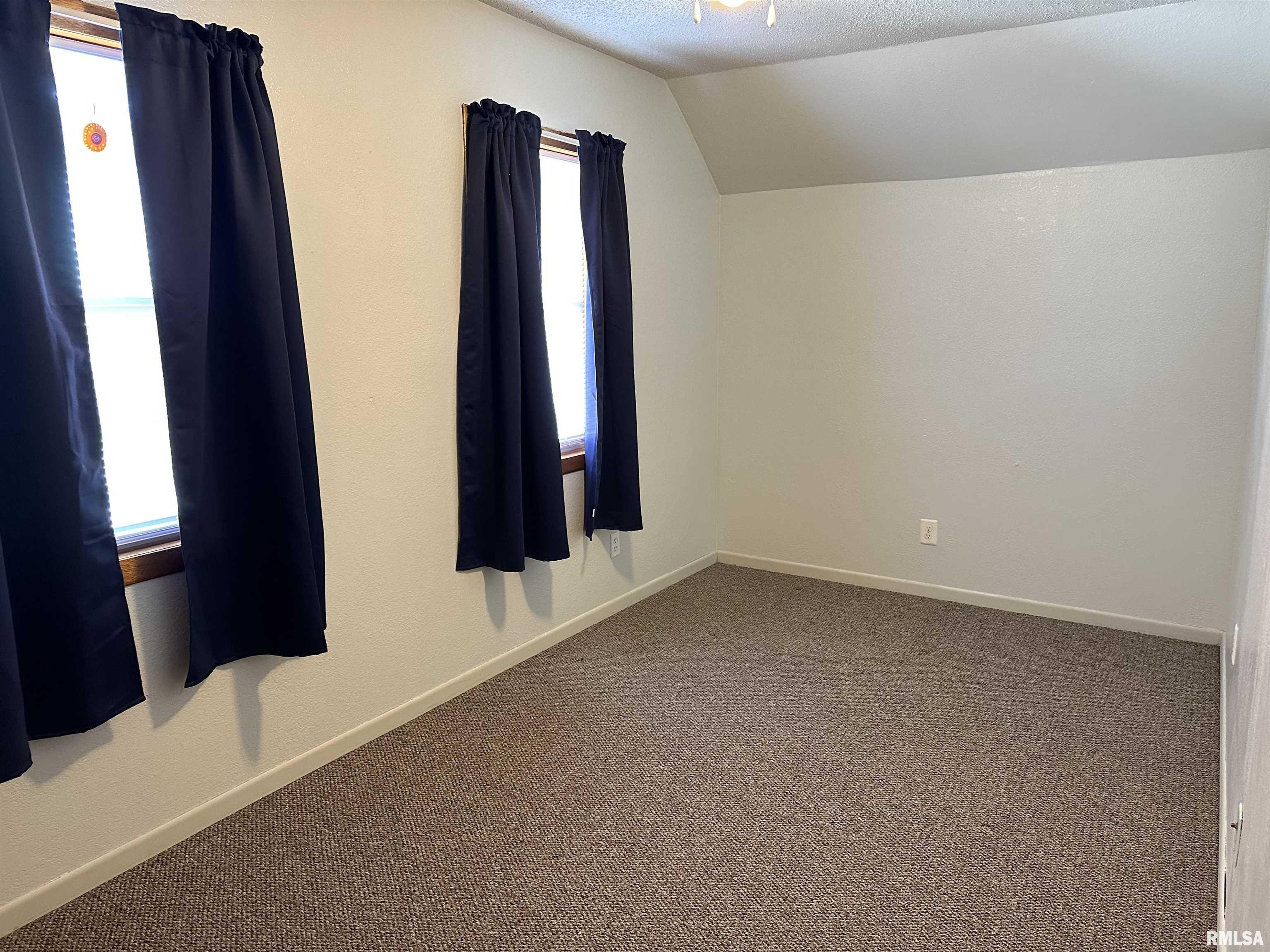121 Stephens Street Preston, IA 52069 - Photo 17 of 18 Gallery Image 17