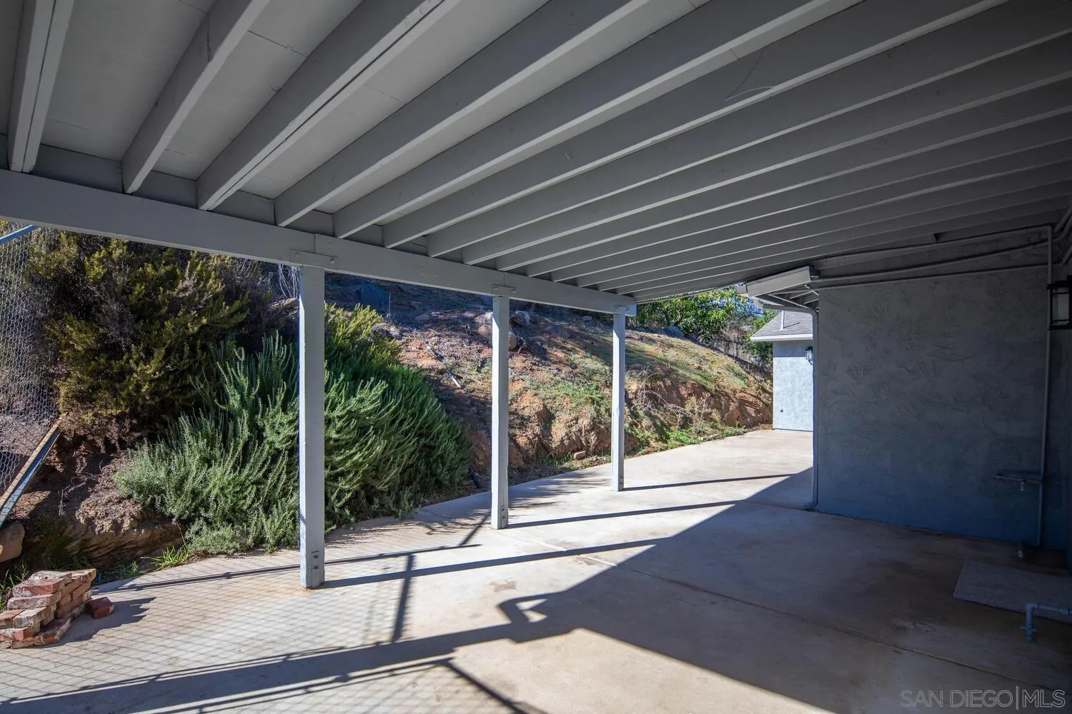 18435 Chablis Road Ramona, CA 92065 - Photo 31 of 49 a view of a patio