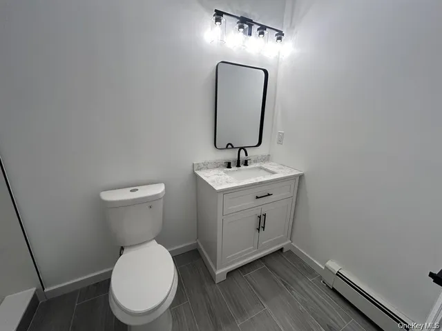 $499,999 | 5 Norfolk Court, Coram, NY 11727