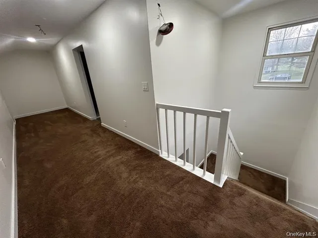 $499,999 | 5 Norfolk Court, Coram, NY 11727