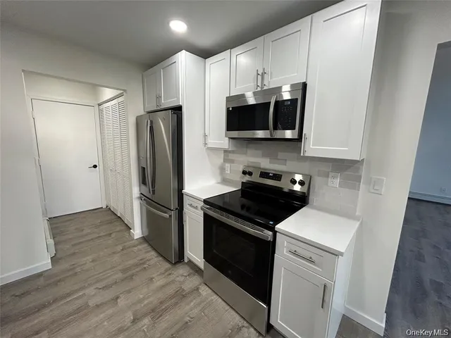 $499,999 | 5 Norfolk Court, Coram, NY 11727