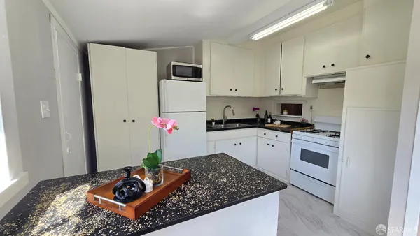 $1,388,000 | 161 Miramar Avenue, San Francisco, CA 94112