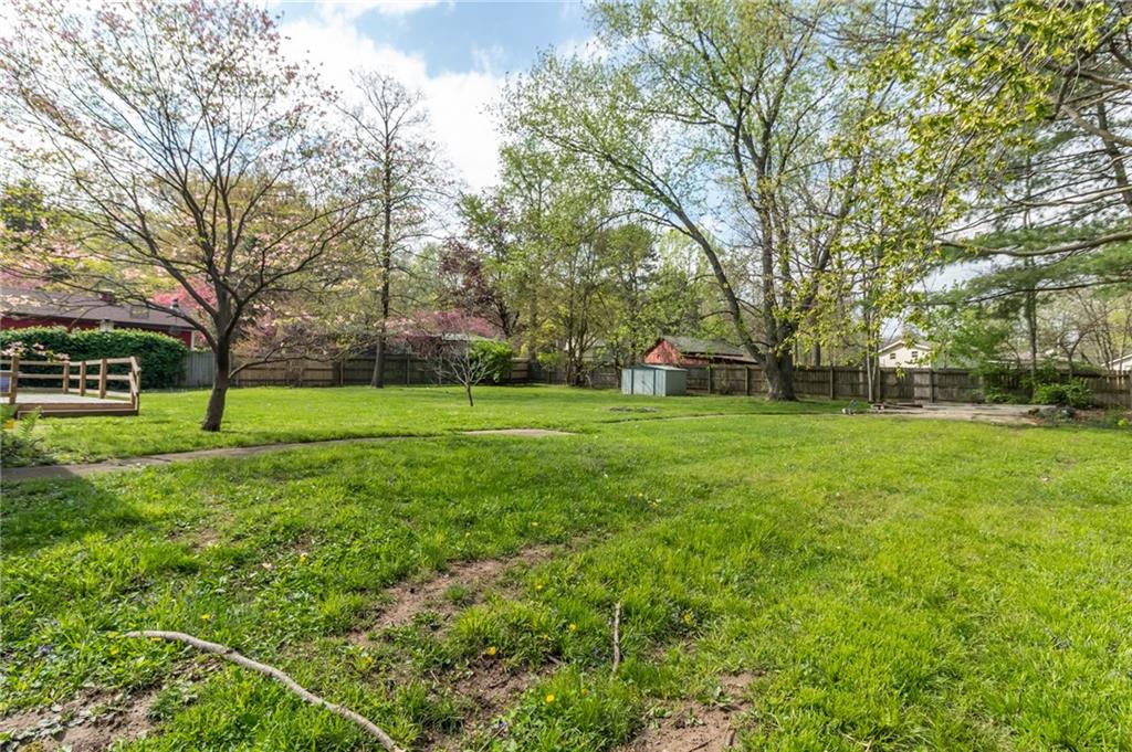 1806 West Stop 11 Road Indianapolis, IN 46217 - Photo 18 of 21 Gallery Image 18