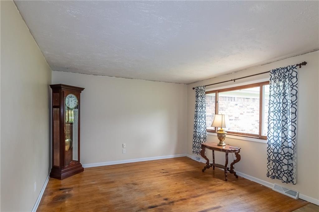 1806 West Stop 11 Road Indianapolis, IN 46217 - Photo 3 of 21 Gallery Image 3