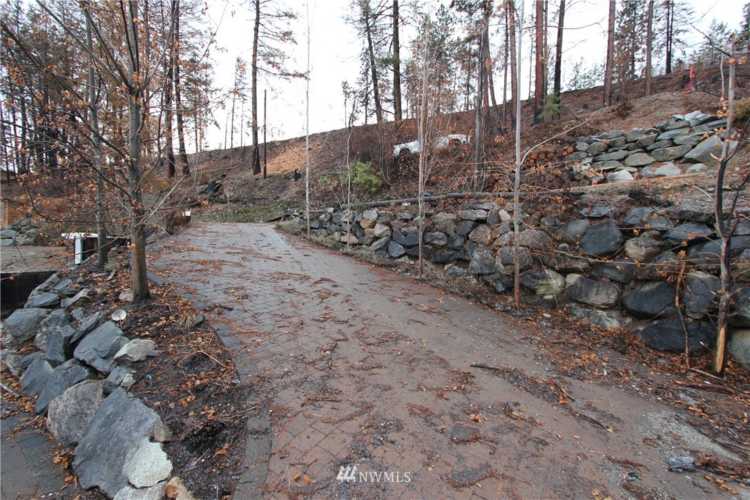 8330 South Lakeshore Road Chelan, WA 98816 - Photo 13 of 18 Gallery Image 13