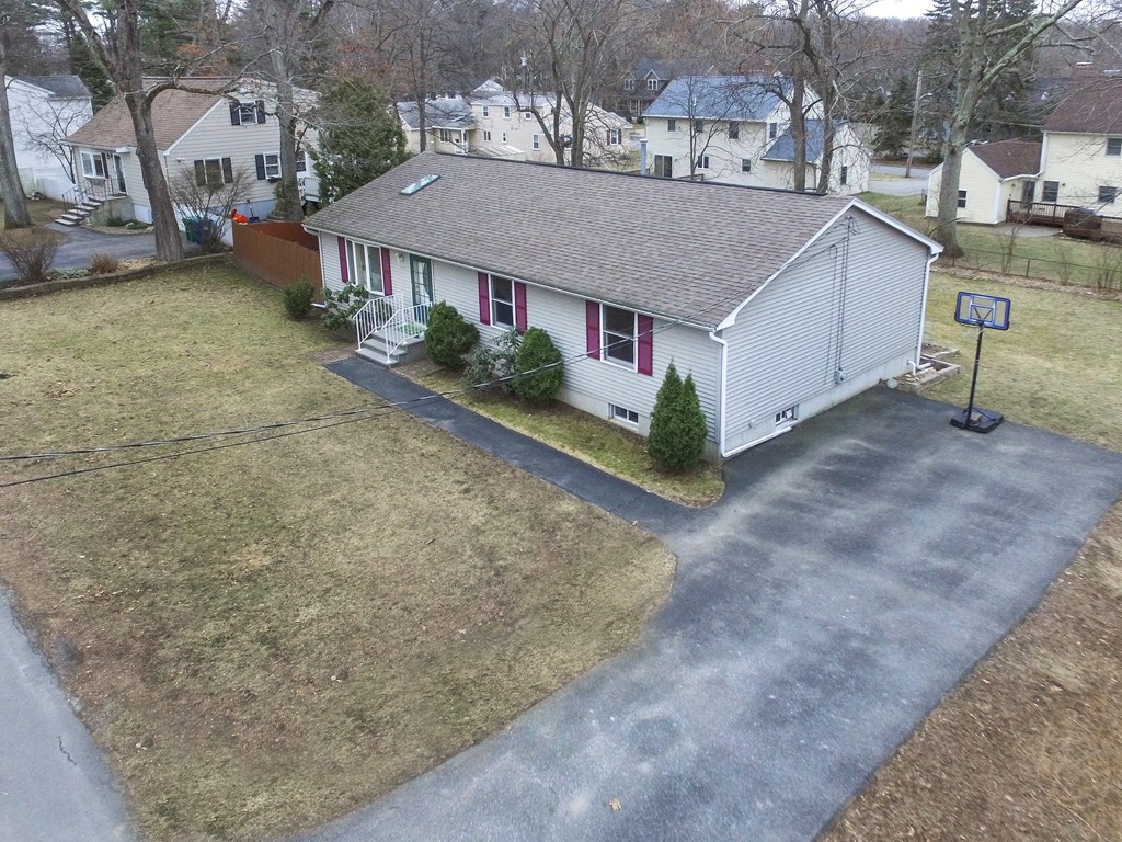 27 Sedalia Road Burlington, MA 01803 - Photo 3 of 30 Gallery Image 3