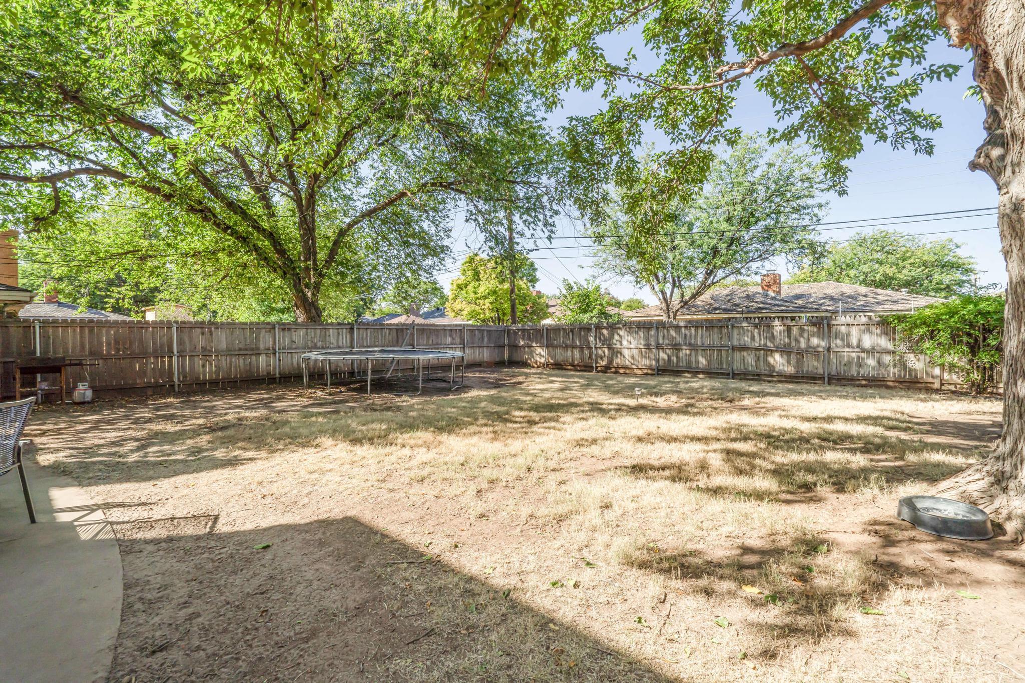 3304 Bedford Road Amarillo, TX 79106 - Photo 23 of 30 3304 Bedford-27 BACKYARD