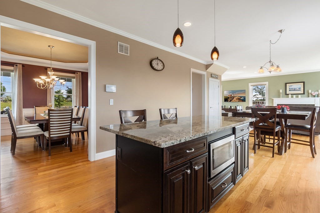 8 Hilltop Road Danvers, MA 01923 - Photo 18 of 42