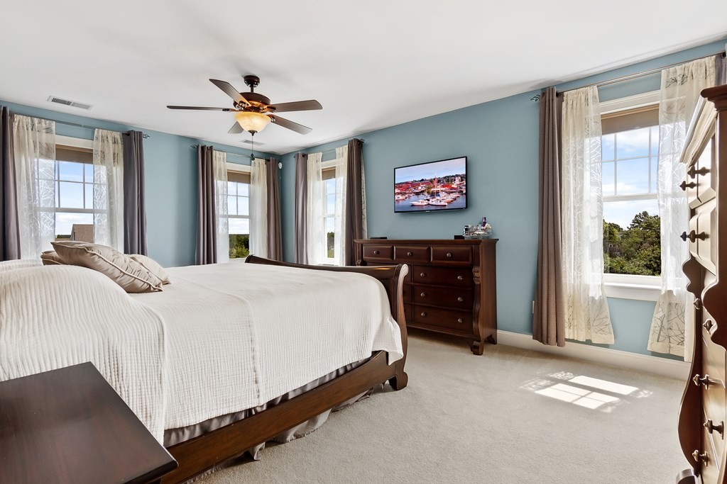 8 Hilltop Road Danvers, MA 01923 - Photo 24 of 42