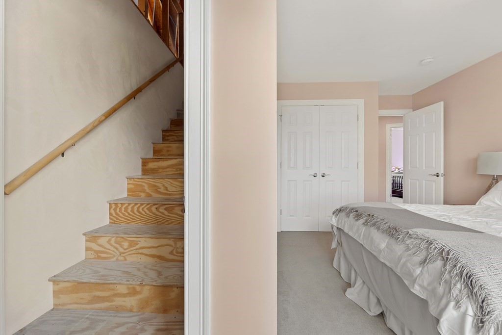 8 Hilltop Road Danvers, MA 01923 - Photo 31 of 42