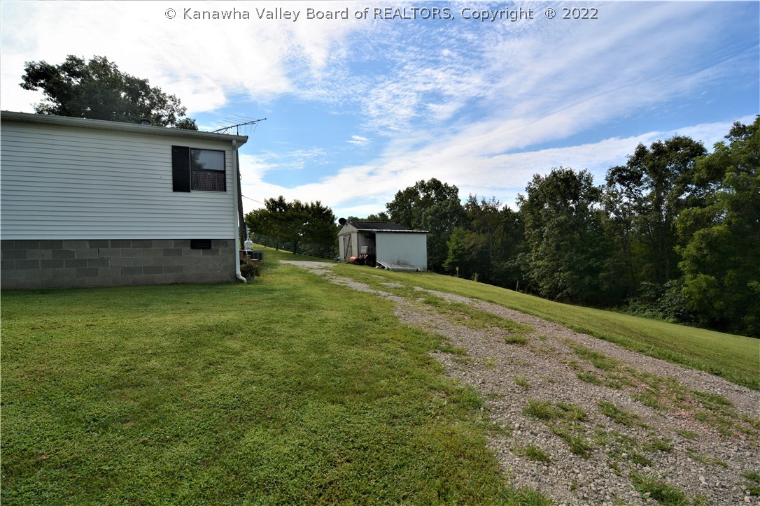 671 Crown Hill Road Leon, WV 25123 - Photo 16 of 30 Gallery Image 16