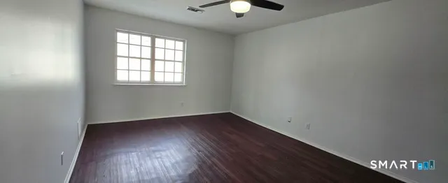 $2,200 | 50 Greenhouse Road, Unit 65D, Bridgeport, CT 06606