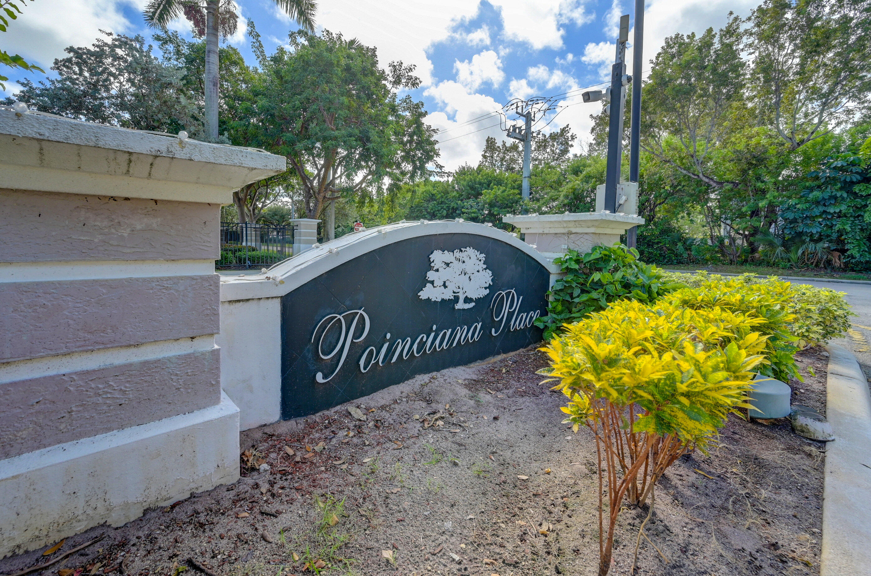 6020 West Sample Road, Unit 301 Coral Springs, FL 33067 - Photo 28 of 30 Entrance