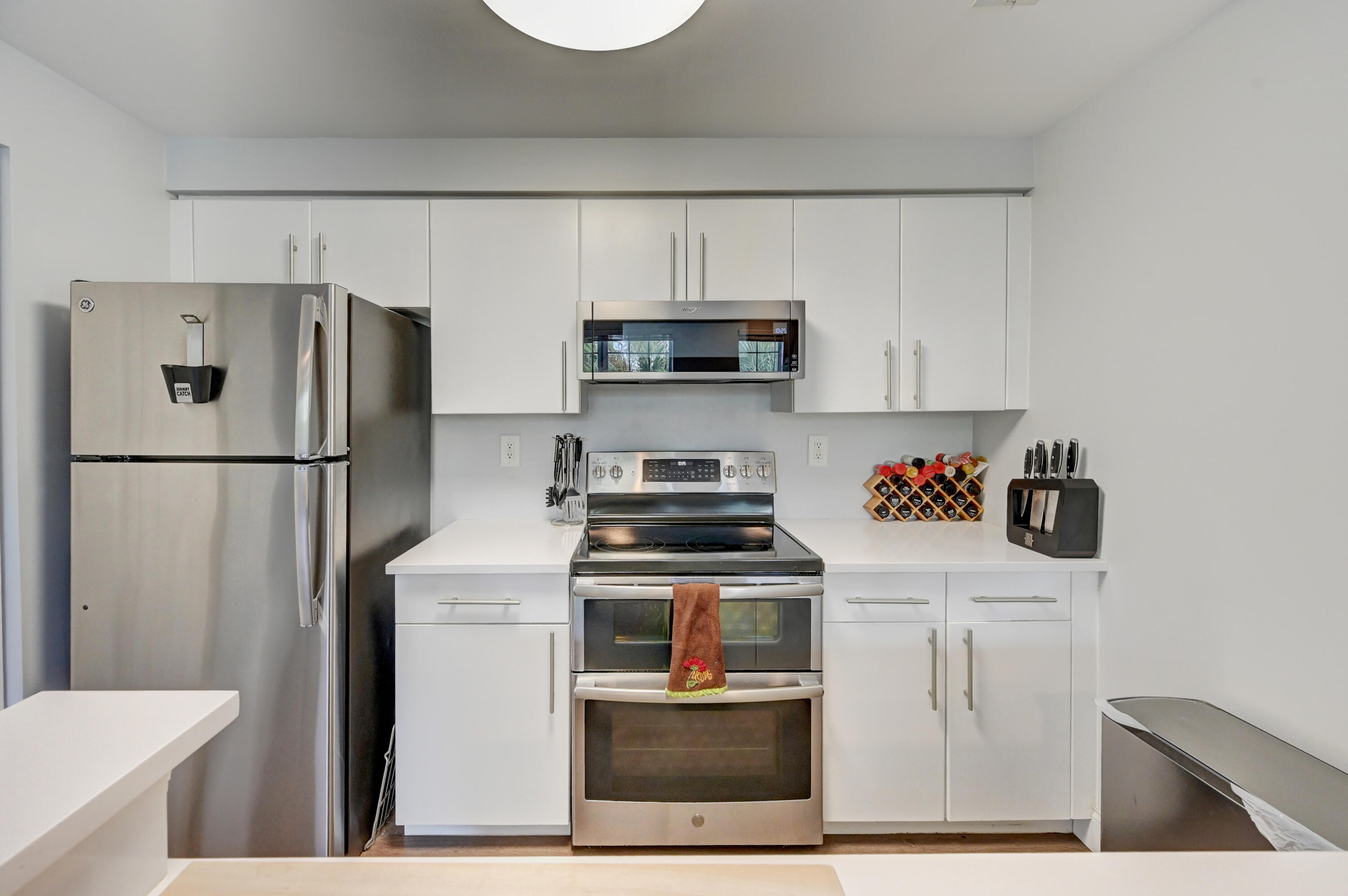 6020 West Sample Road, Unit 301 Coral Springs, FL 33067 - Photo 9 of 30 Kitchen