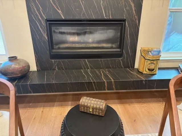 a bathroom with a tub