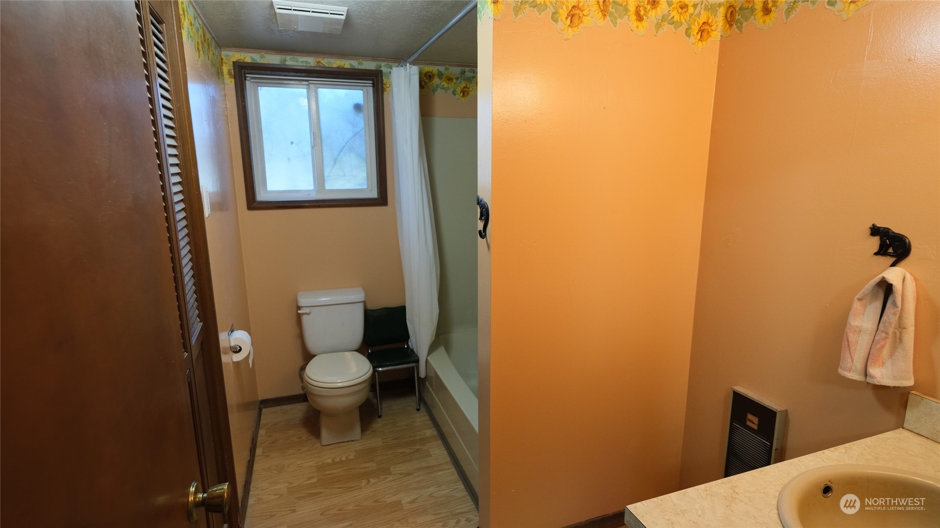 1146 Koontz Road Chehalis, WA 98532 - Photo 16 of 39 a bathroom with a toilet