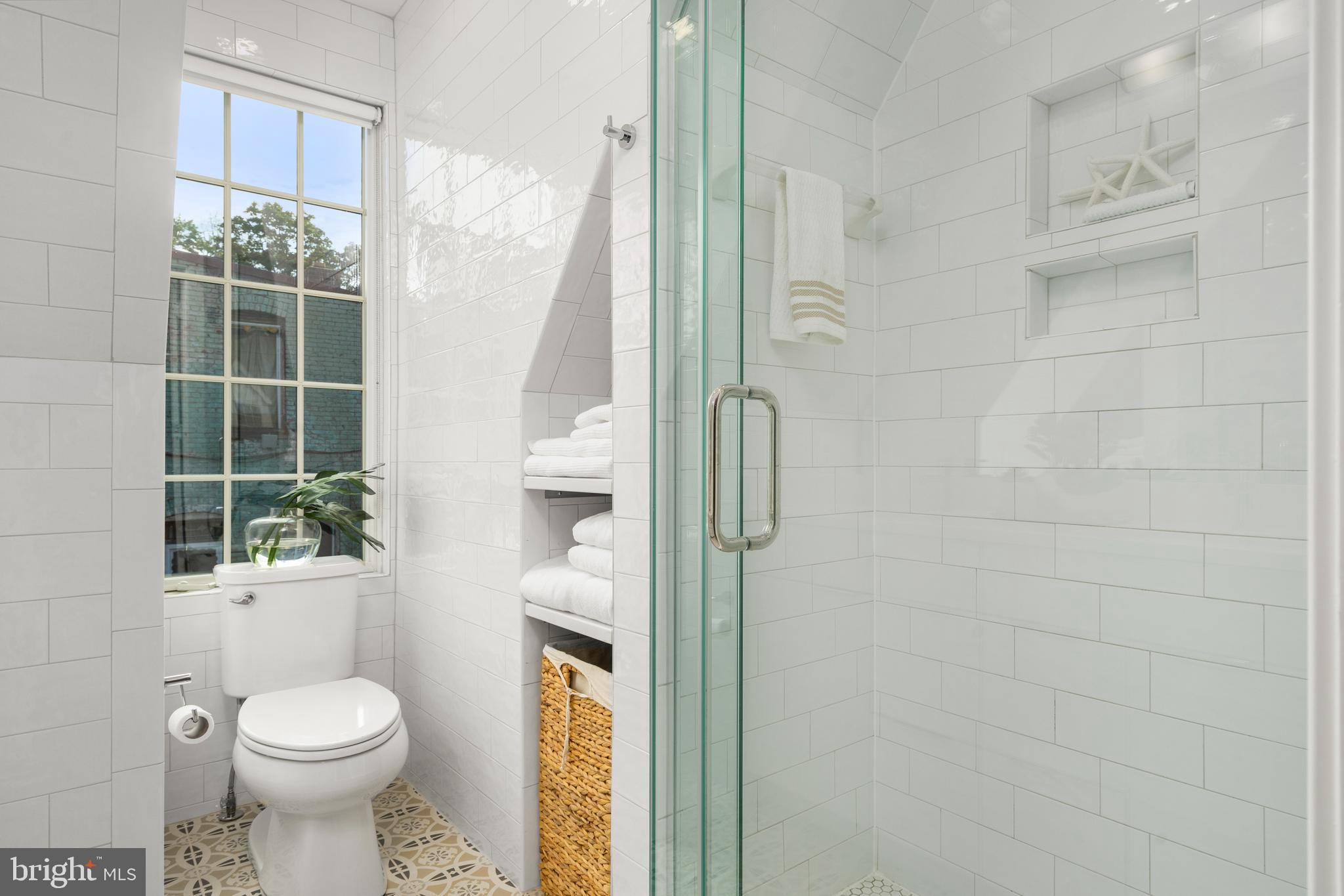 1015 D Street Northeast Washington, DC 20002 - Photo 22 of 37