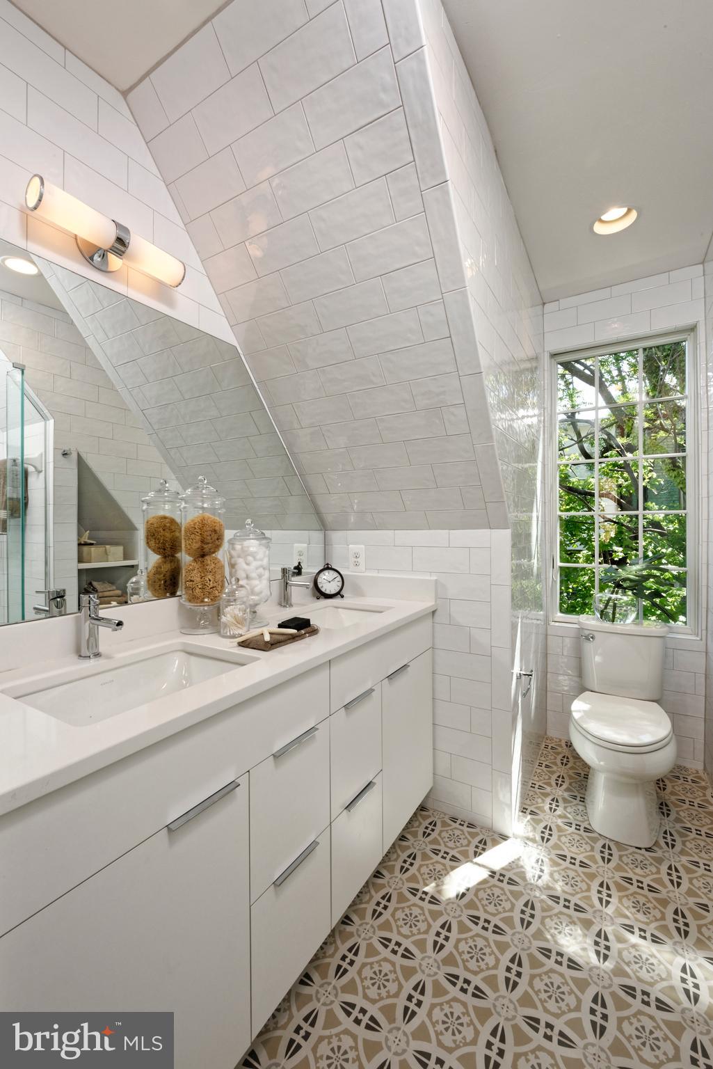 1015 D Street Northeast Washington, DC 20002 - Photo 23 of 37