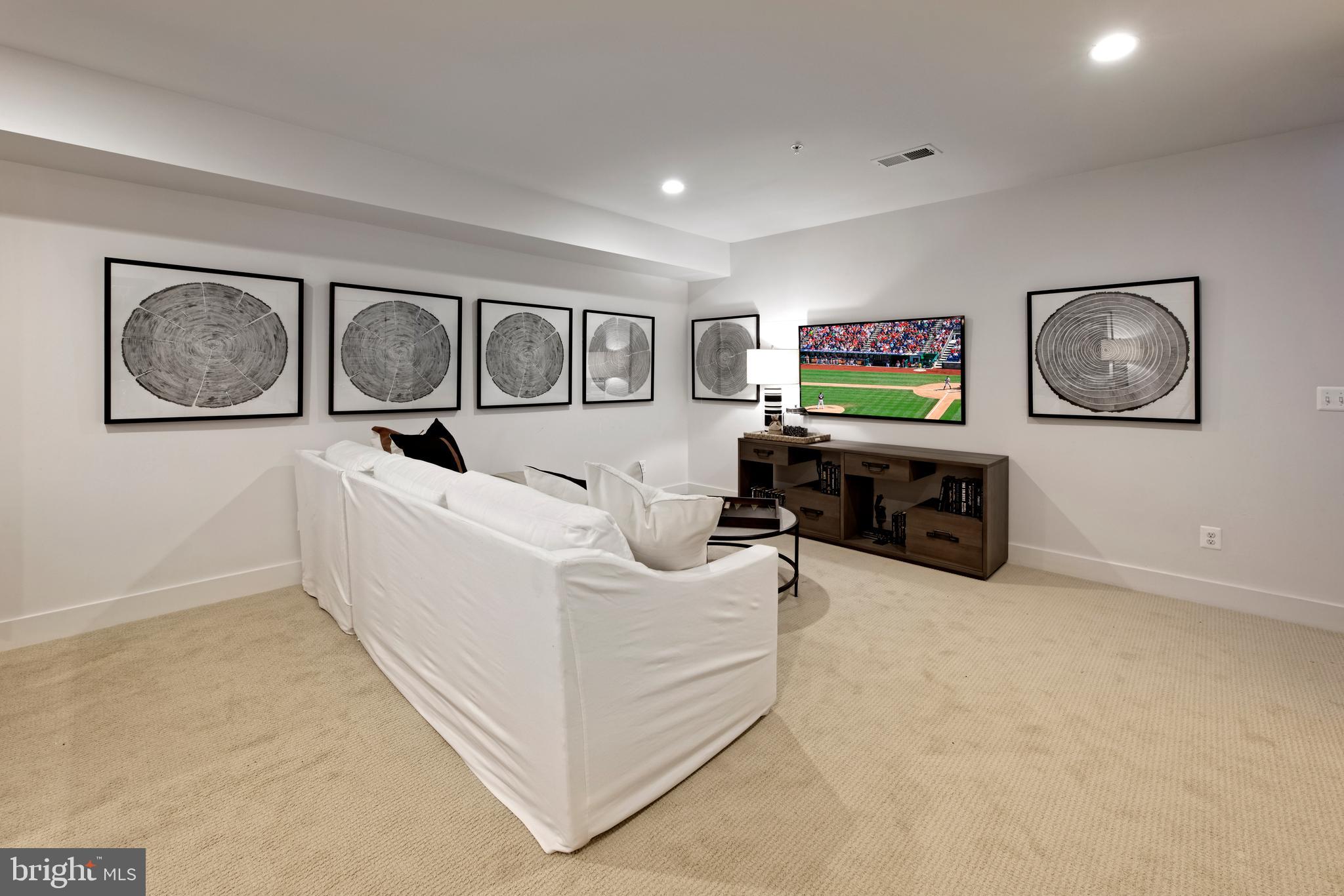 1015 D Street Northeast Washington, DC 20002 - Photo 35 of 37