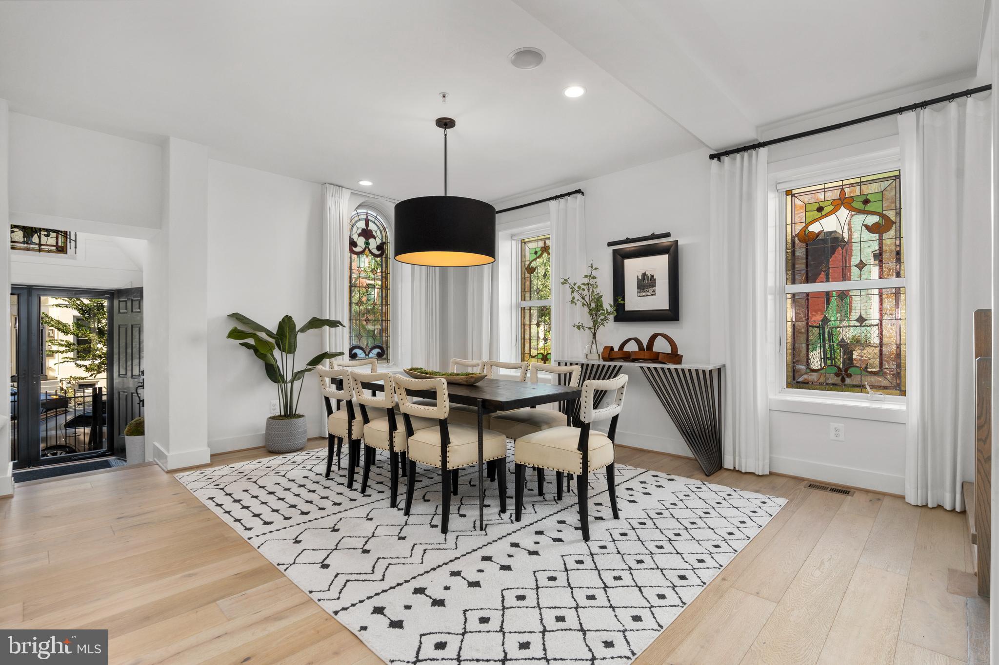 1015 D Street Northeast Washington, DC 20002 - Photo 8 of 37