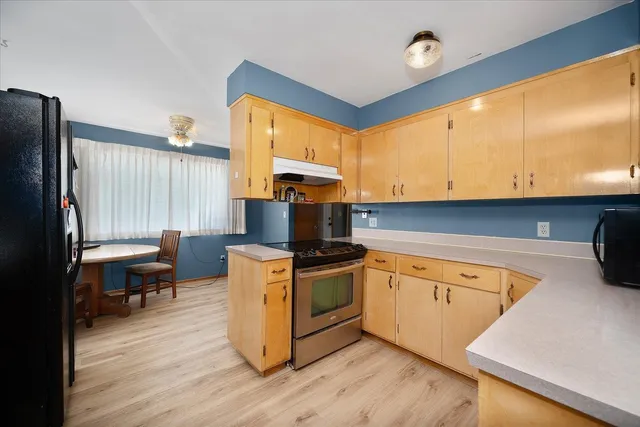 $500,000 | 40010 North Newport Highway, Elk, WA 99009