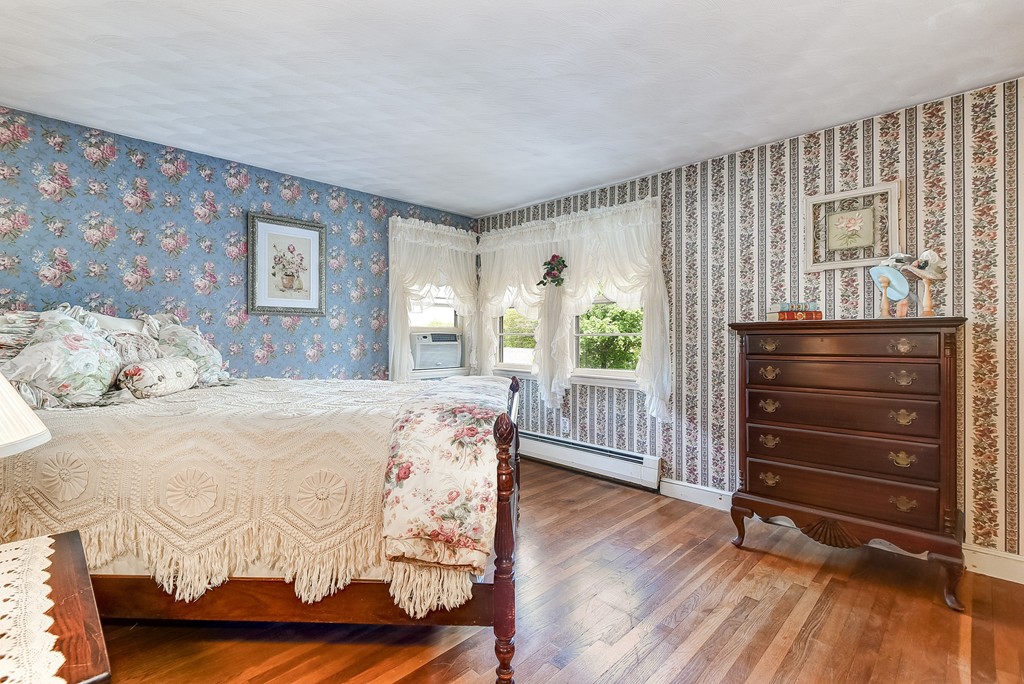 31 Longhill Road Lynn, MA 01904 - Photo 12 of 29 Gallery Image 12