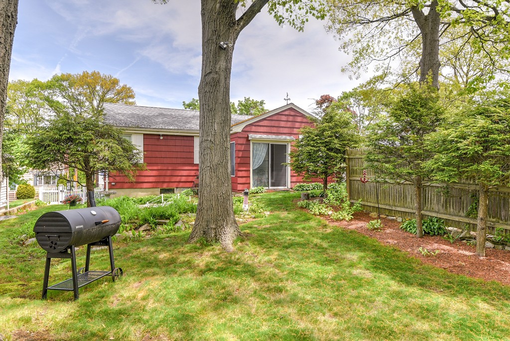 31 Longhill Road Lynn, MA 01904 - Photo 20 of 29 Gallery Image 20