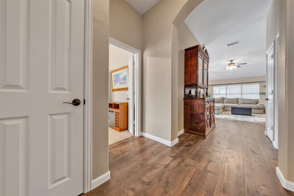 1314 Concho Trail Mansfield, TX 76063 - Photo 6 of 34