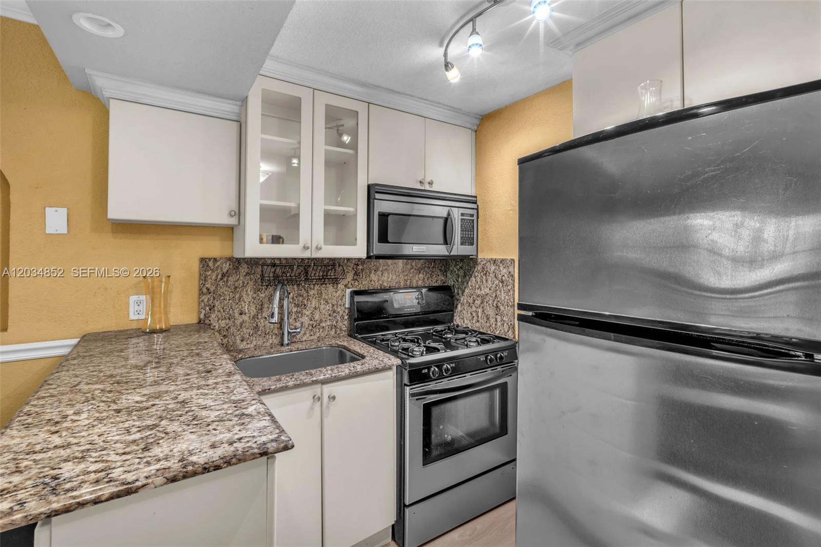 3245 Virginia Street, Unit 65 Miami, FL 33133 - Photo 4 of 13