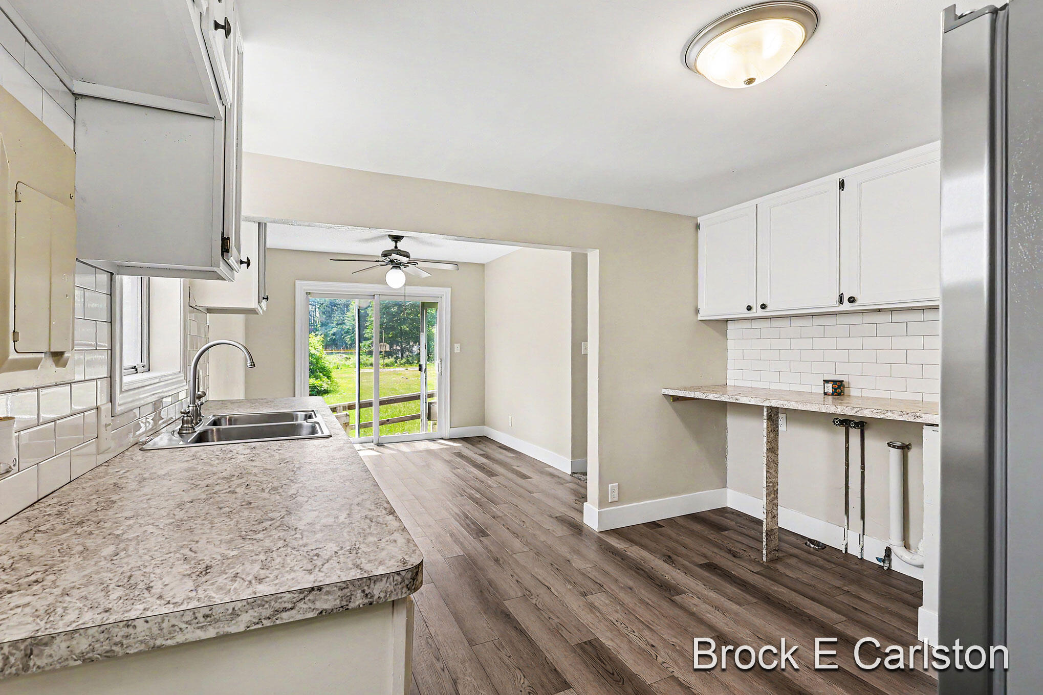 643 East Sternberg Road Norton Shores, MI 49441 - Photo 5 of 36 QJ1A9974