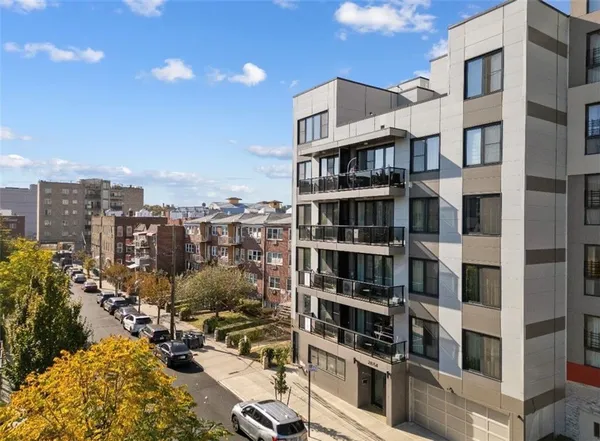$528,999 | 2654 East 18th Street, Unit 2C | Sheepshead Bay