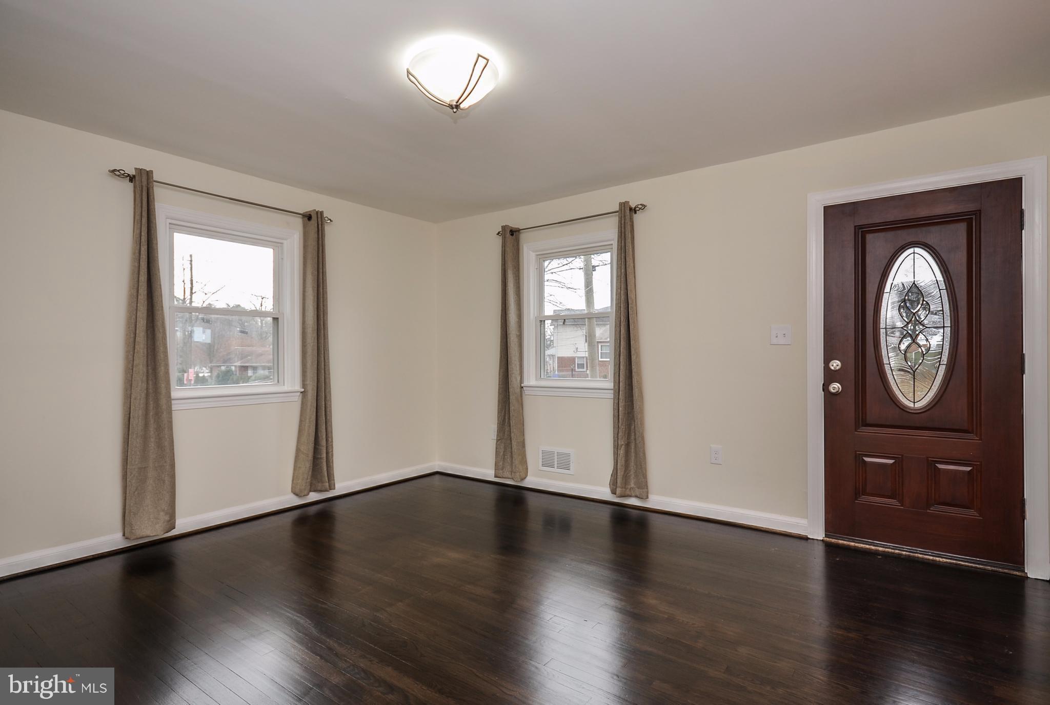 10415 Grandin Road Silver Spring, MD 20902 - Photo 2 of 24 Living Room