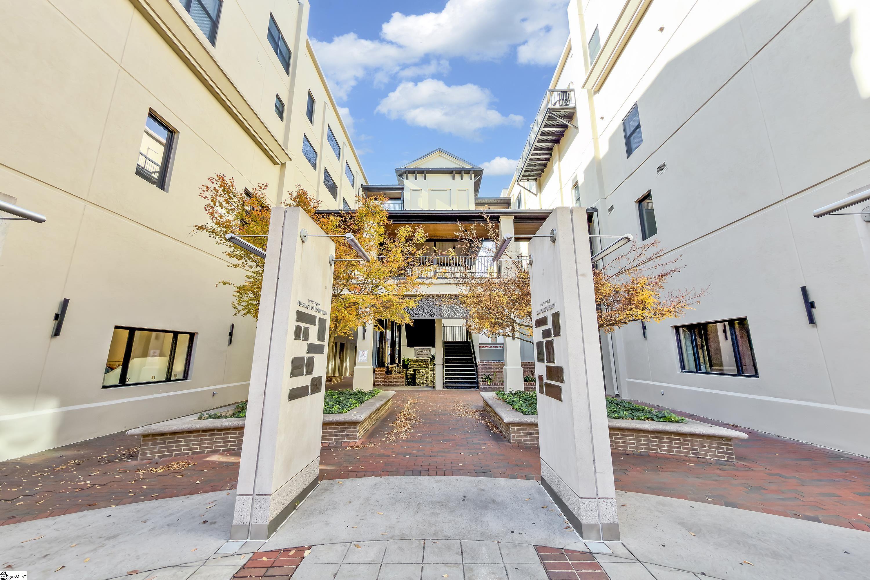 233 North Main Street, Unit 511 Greenville, SC 29601 - Photo 1 of 31