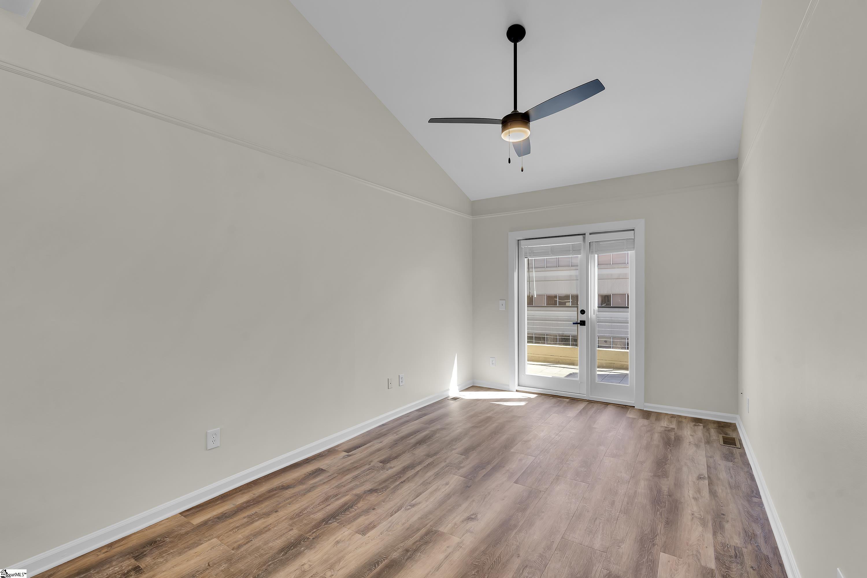 233 North Main Street, Unit 511 Greenville, SC 29601 - Photo 9 of 31