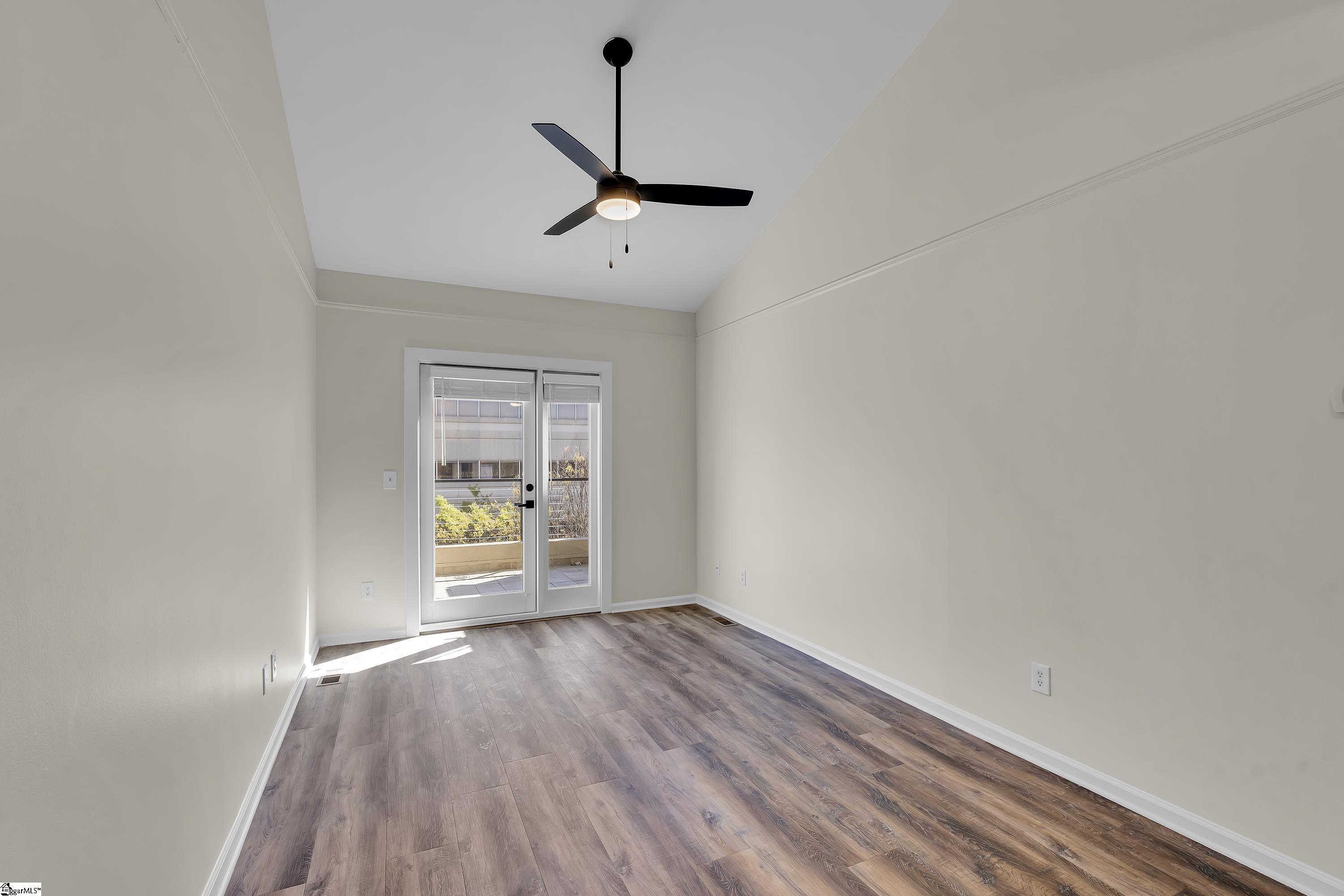 233 North Main Street, Unit 511 Greenville, SC 29601 - Photo 10 of 31