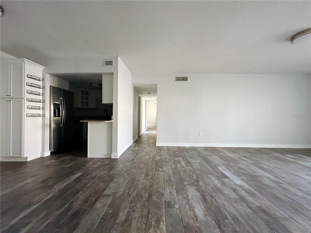 912 Lake Destiny Road, Unit D Altamonte Springs, FL 32714 - Photo 2 of 19
