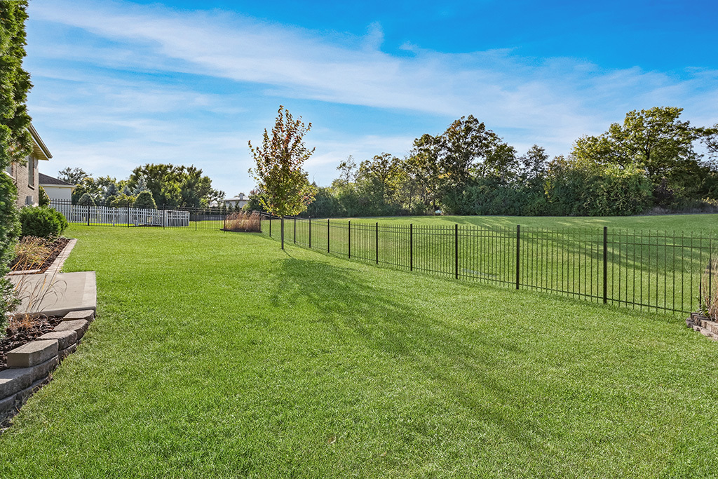 1075 Norwalk Road Lemont, IL 60439 - Photo 11 of 23 Gallery Image 11