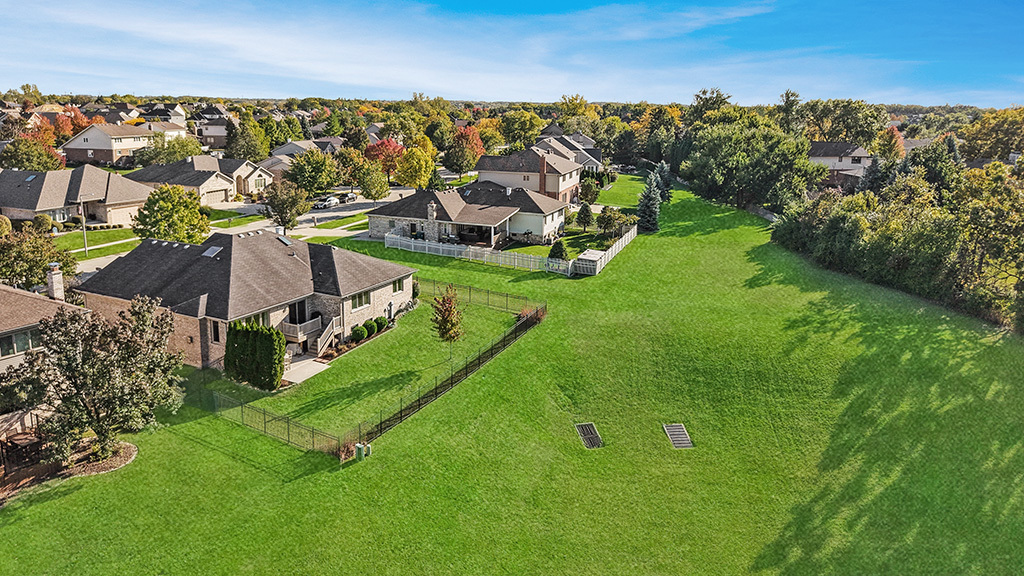 1075 Norwalk Road Lemont, IL 60439 - Photo 12 of 23 Gallery Image 12