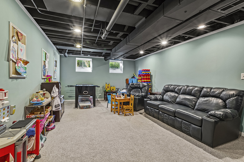 1075 Norwalk Road Lemont, IL 60439 - Photo 19 of 23 Gallery Image 19