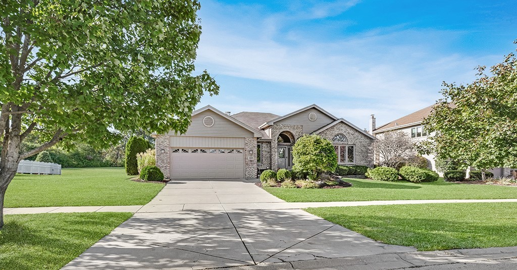 1075 Norwalk Road Lemont, IL 60439 - Photo 4 of 23 Gallery Image 4