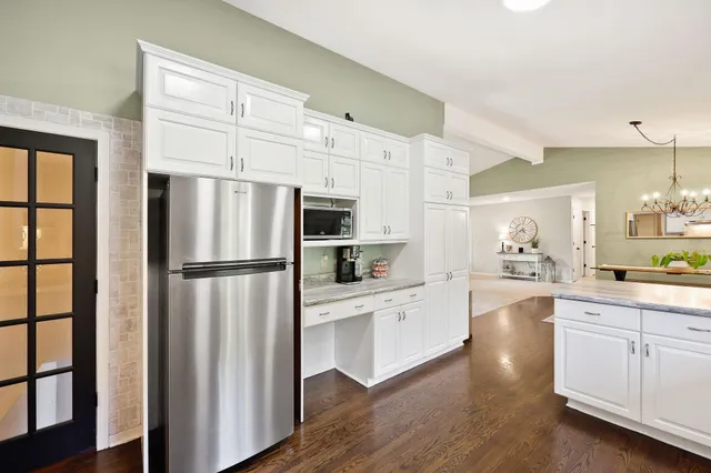 $1,100,000 | 64 Oakland Road, Cambridge, WI 53523