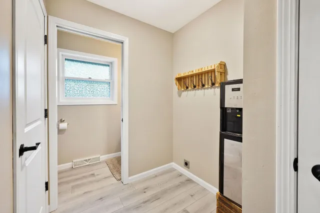 $1,100,000 | 64 Oakland Road, Cambridge, WI 53523