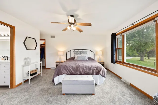 $1,100,000 | 64 Oakland Road, Cambridge, WI 53523