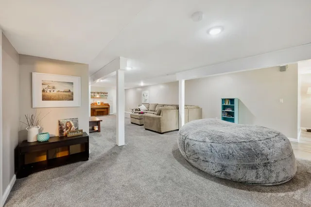 $1,100,000 | 64 Oakland Road, Cambridge, WI 53523