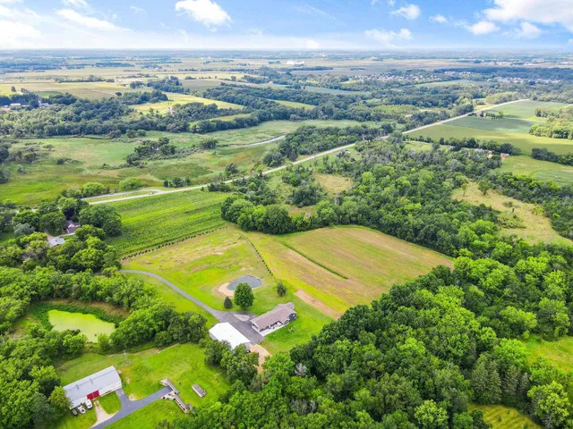 $1,100,000 | 64 Oakland Road, Cambridge, WI 53523