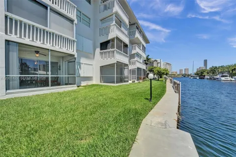 $229,900 | 455 Paradise Isle Boulevard, Unit 104, Hallandale Beach, FL 33009
