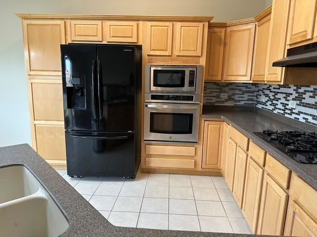 $2,600 | 13344 Forest Ridge Drive, Palos Heights, IL 60463