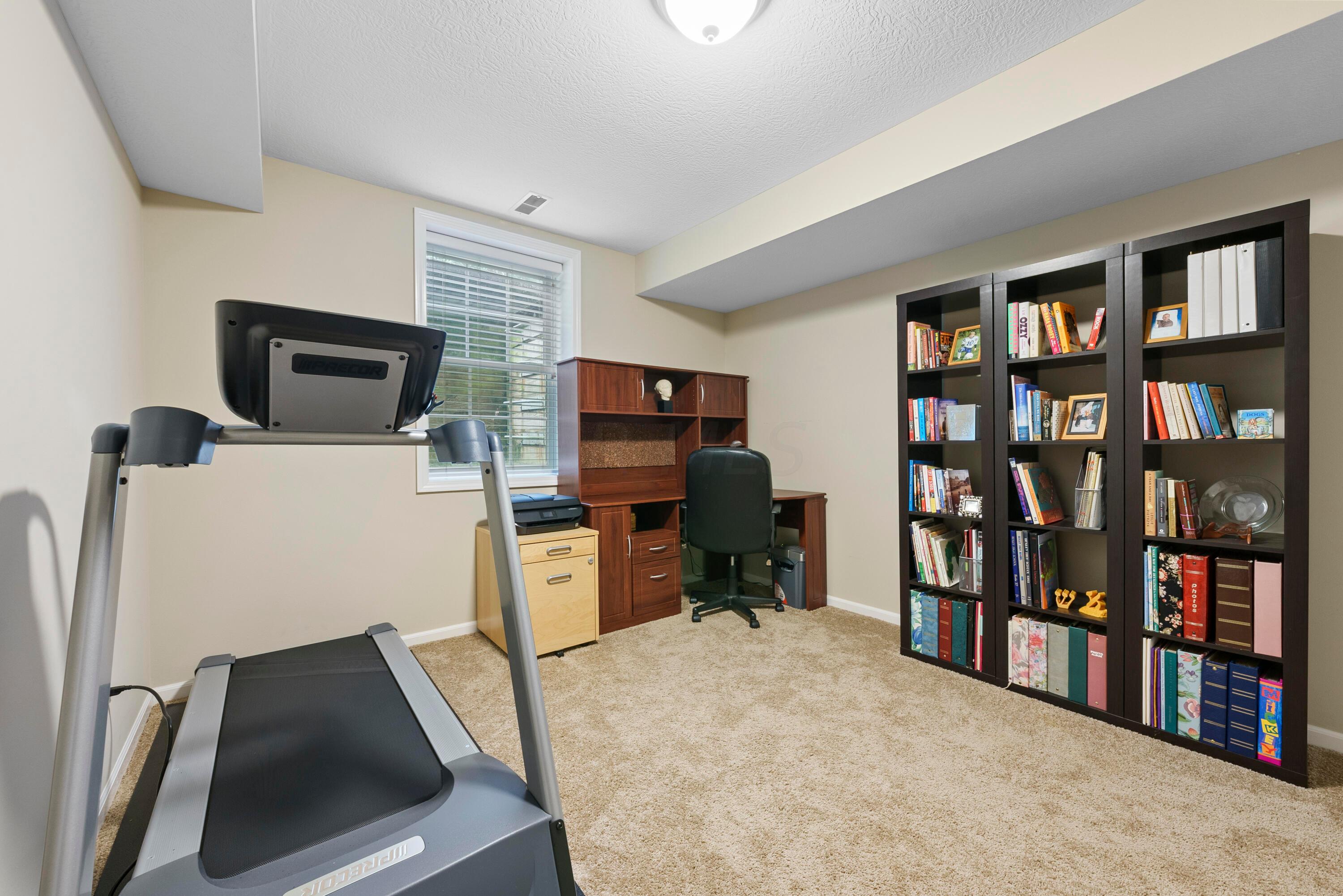 1213 Shagbark Road, Unit 21 Columbus, OH 43230 - Photo 36 of 44 DSC07759